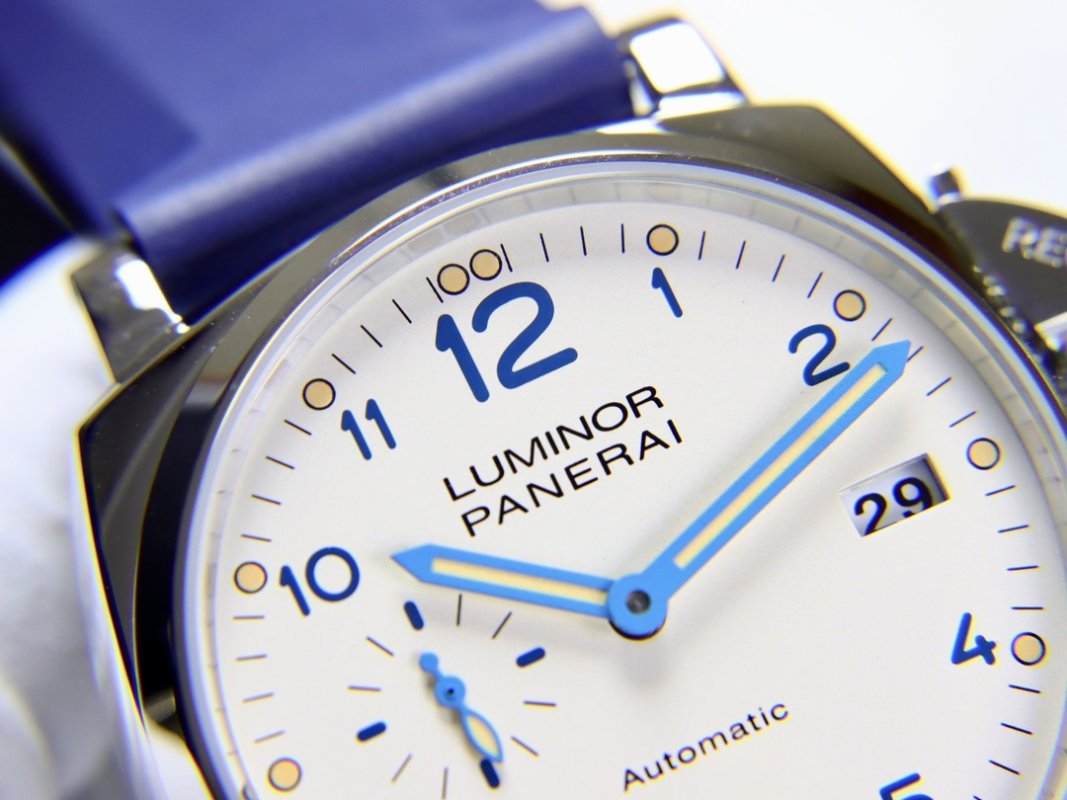 Panerai Luminor Due 42mm Cream Dial Blue Rubber Strap view