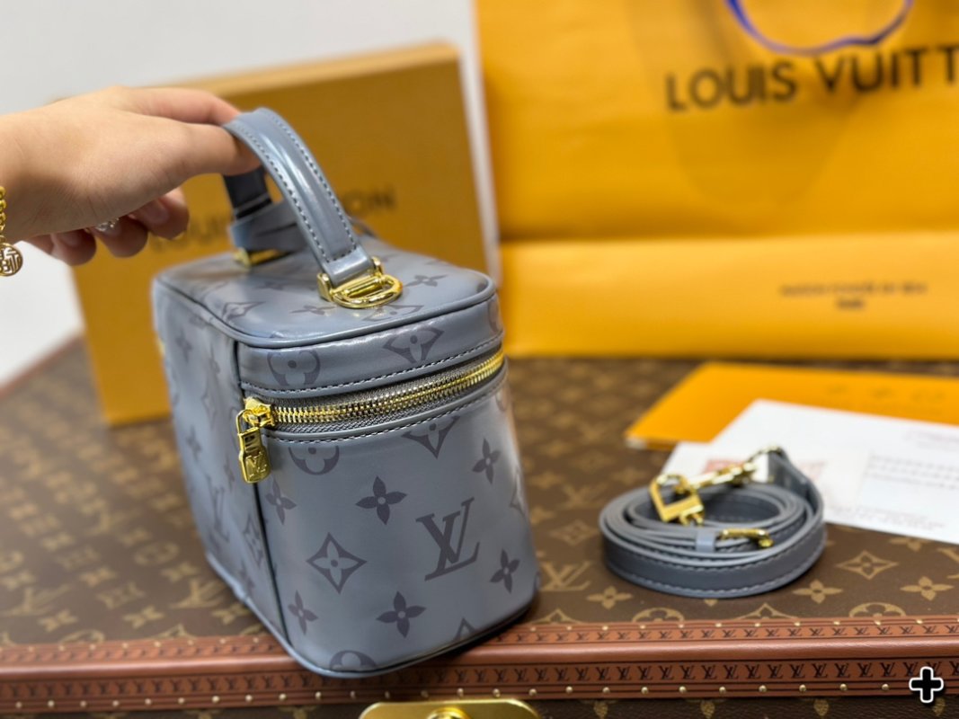 Louis Vuitton Monogram Empreinte Cosmetic Pouch Grey view