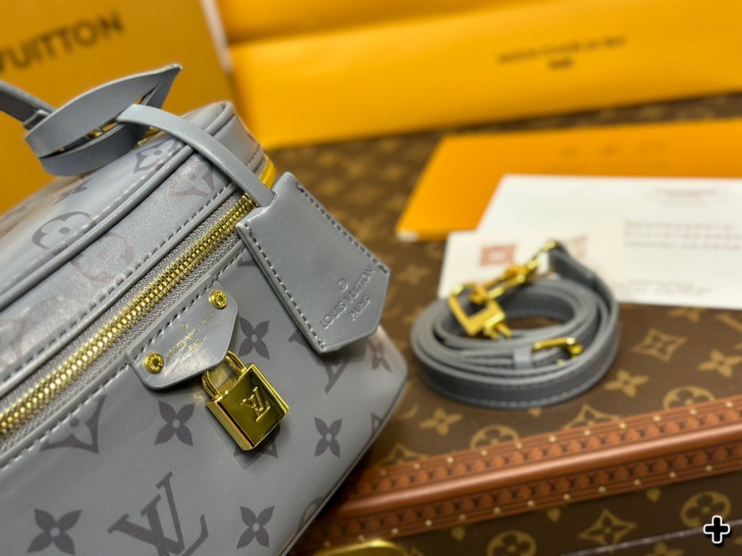 Louis Vuitton Monogram Empreinte Cosmetic Pouch Grey view