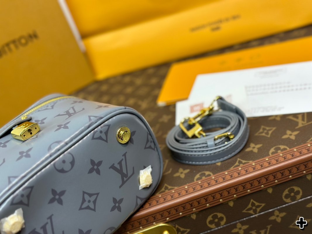Louis Vuitton Monogram Empreinte Cosmetic Pouch Grey view