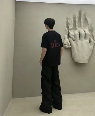 Alo Black Short Sleeve T-Shirt view 7