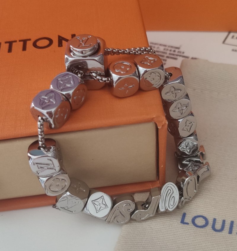 Louis Vuitton Vers Dice Bracelet Silver view