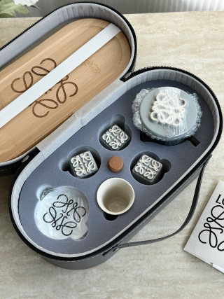 Loewe Travel Tea Set with Leather Carrying Case - Black view 7