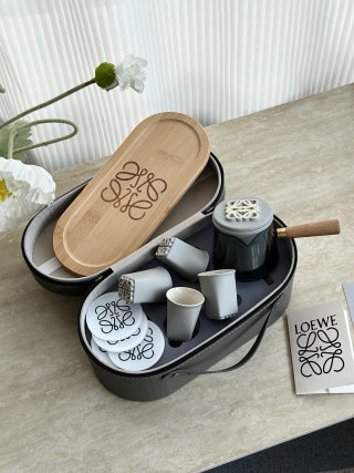 Loewe Travel Tea Set with Leather Carrying Case - Black view 8