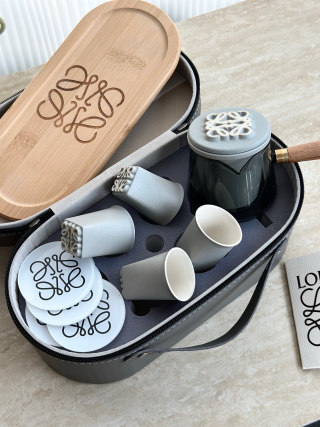 Loewe Travel Tea Set with Leather Carrying Case - Black view 9