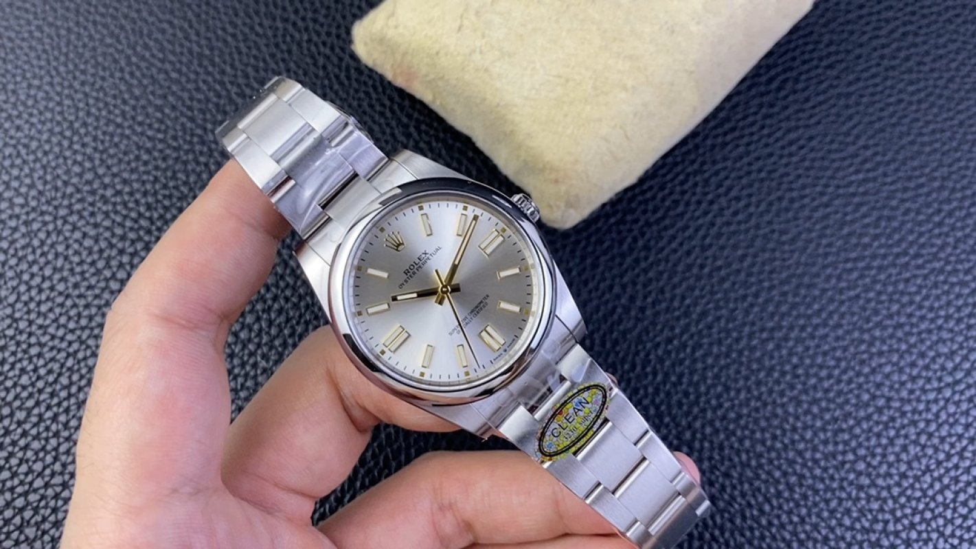 Rolex Oyster Perpetual 41mm Silver Dial Replica Watch