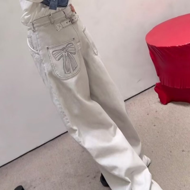 Cream Wide-Leg Jeans with Bow Pocket Embroidery view