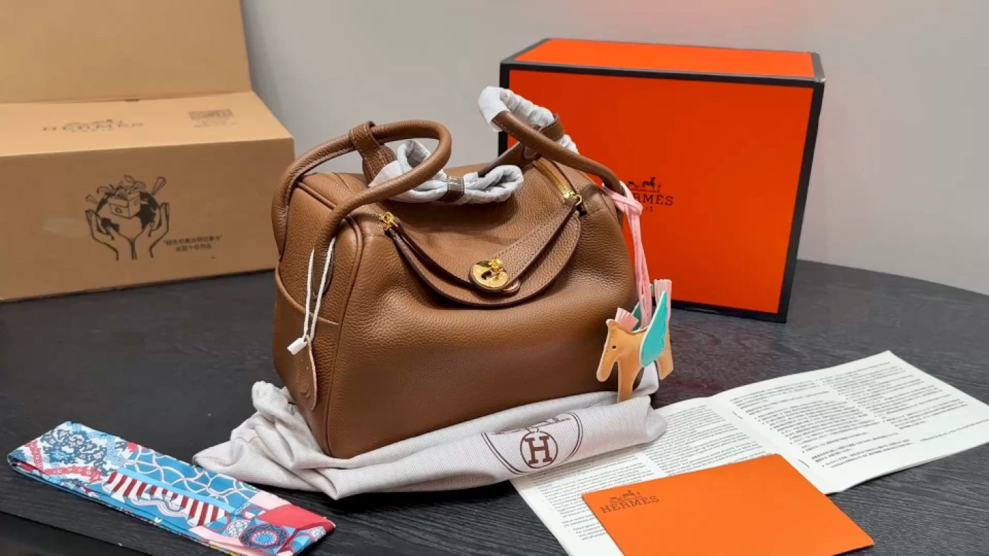 Hermès Picotin Lock Taurillon Clemence Bag Caramel