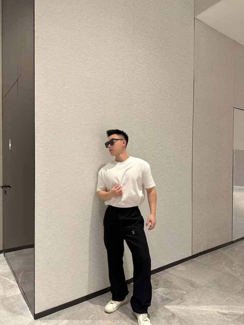 Louis Vuitton Black Relaxed-Fit Trousers view