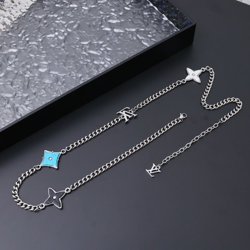 Louis Vuitton LV Multi-Charm Palladium Chain Necklace Silver view