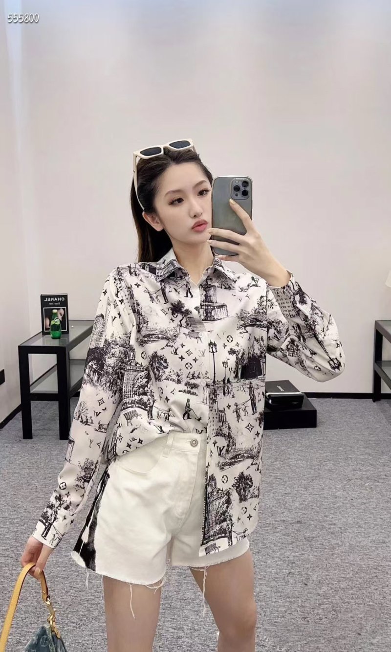 Louis Vuitton Monogram Toile Iconography Print Oversized Shirt Cream view