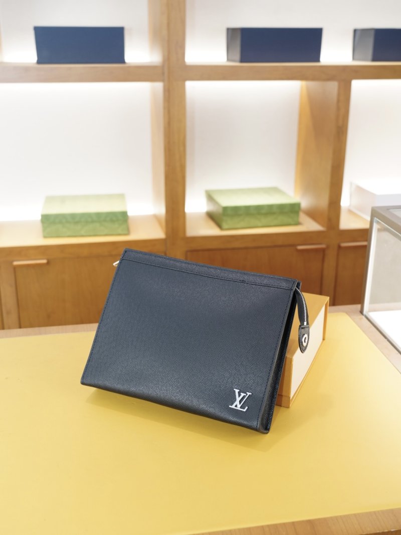Louis Vuitton Black Leather Clutch Wallet 26x20cm view