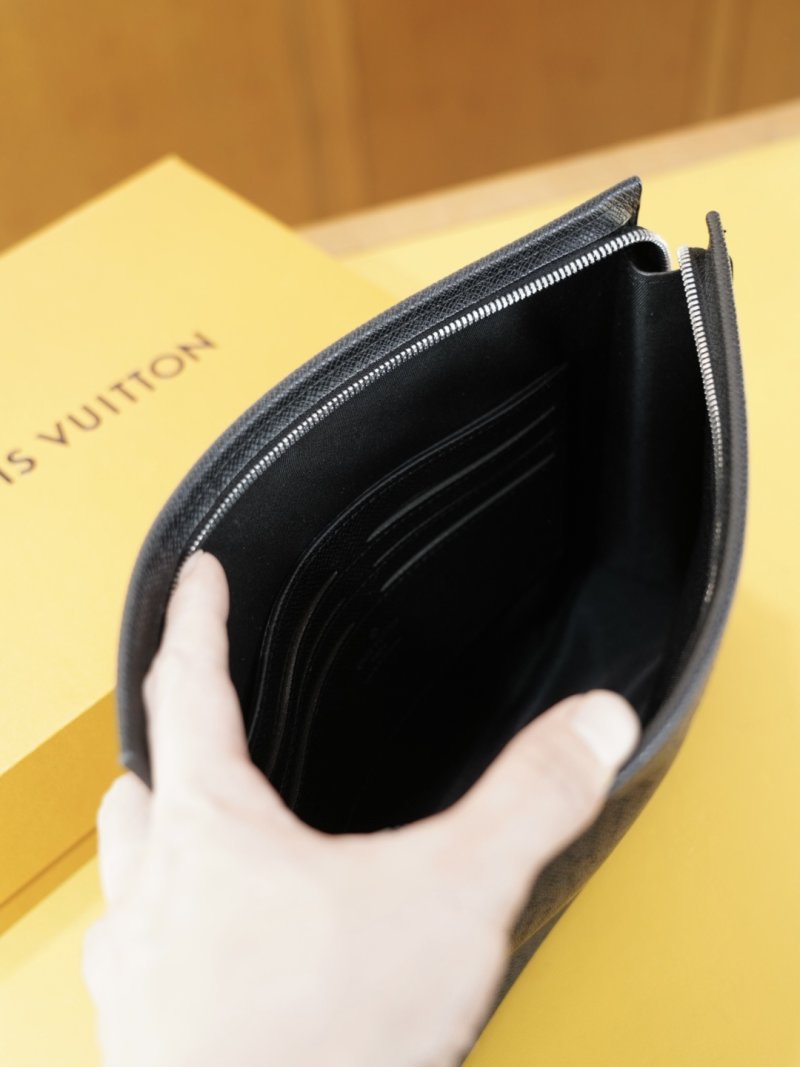 Louis Vuitton Black Leather Clutch Wallet 26x20cm view