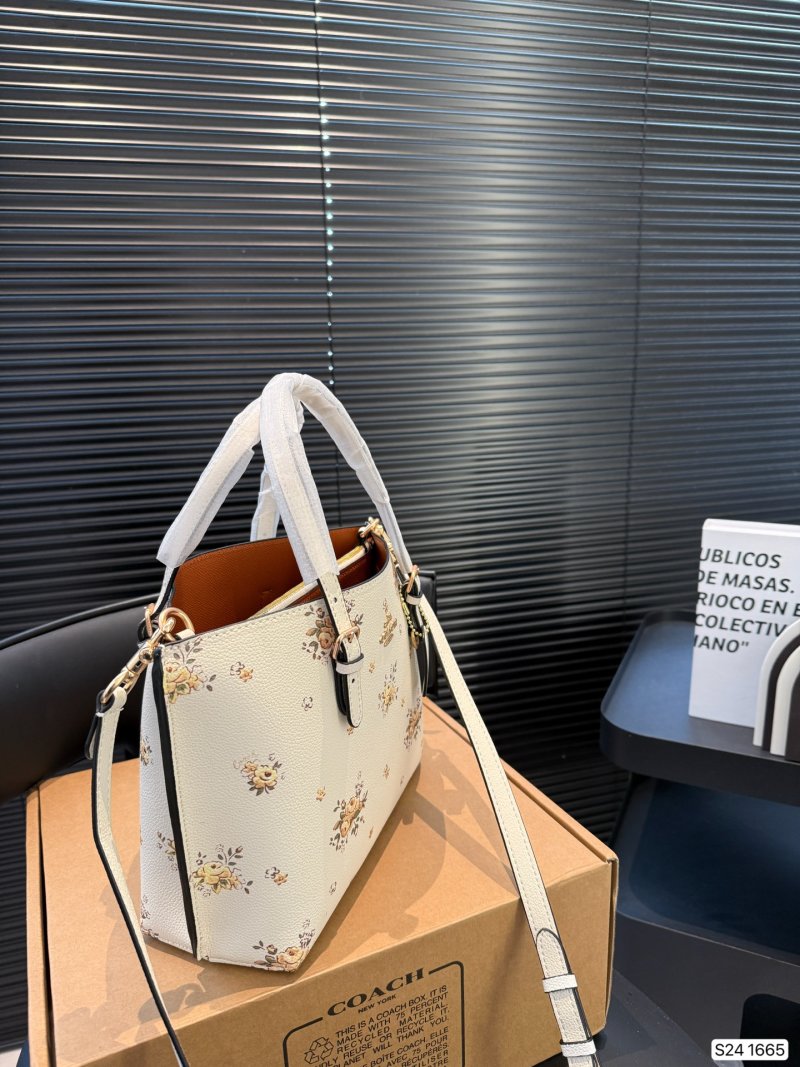 Coach Vintage Floral Bucket Tote Bag - Cream view