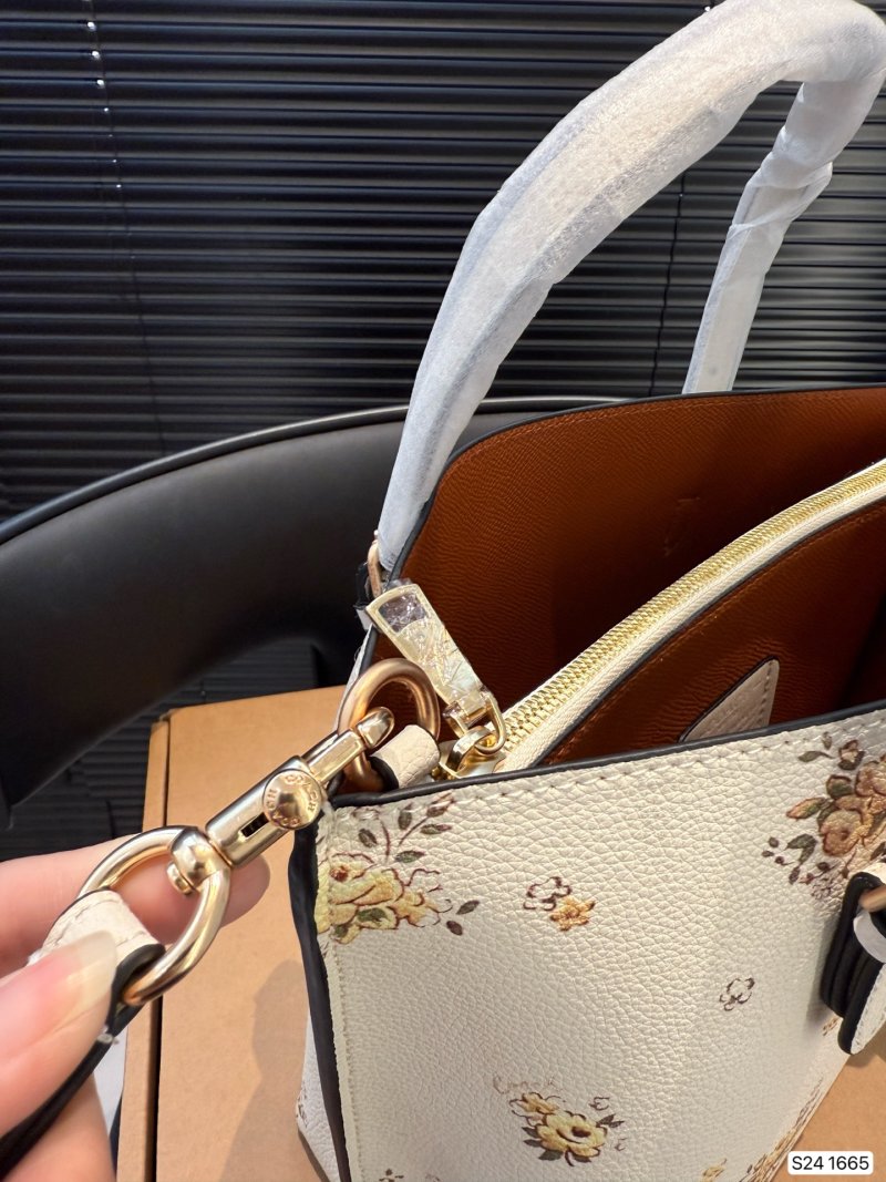 Coach Vintage Floral Bucket Tote Bag - Cream view