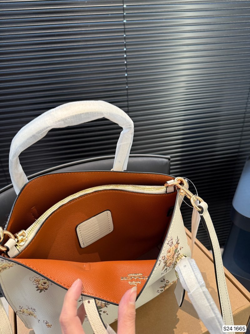 Coach Vintage Floral Bucket Tote Bag - Cream view