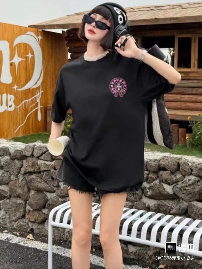 Black Oversized Short Sleeve T-Shirt with Pink Circle Logo