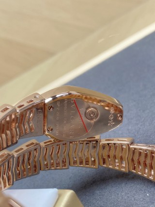 Bulgari Serpenti Rose Gold Green Malachite Diamond Watch view 9