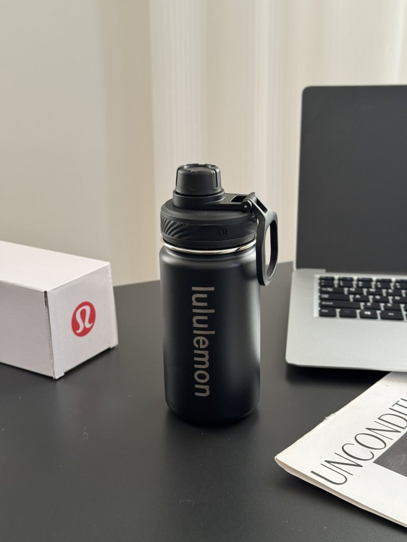 Lululemon Back to Life Insulated Water Bottle 24oz - Sunny Yellow view