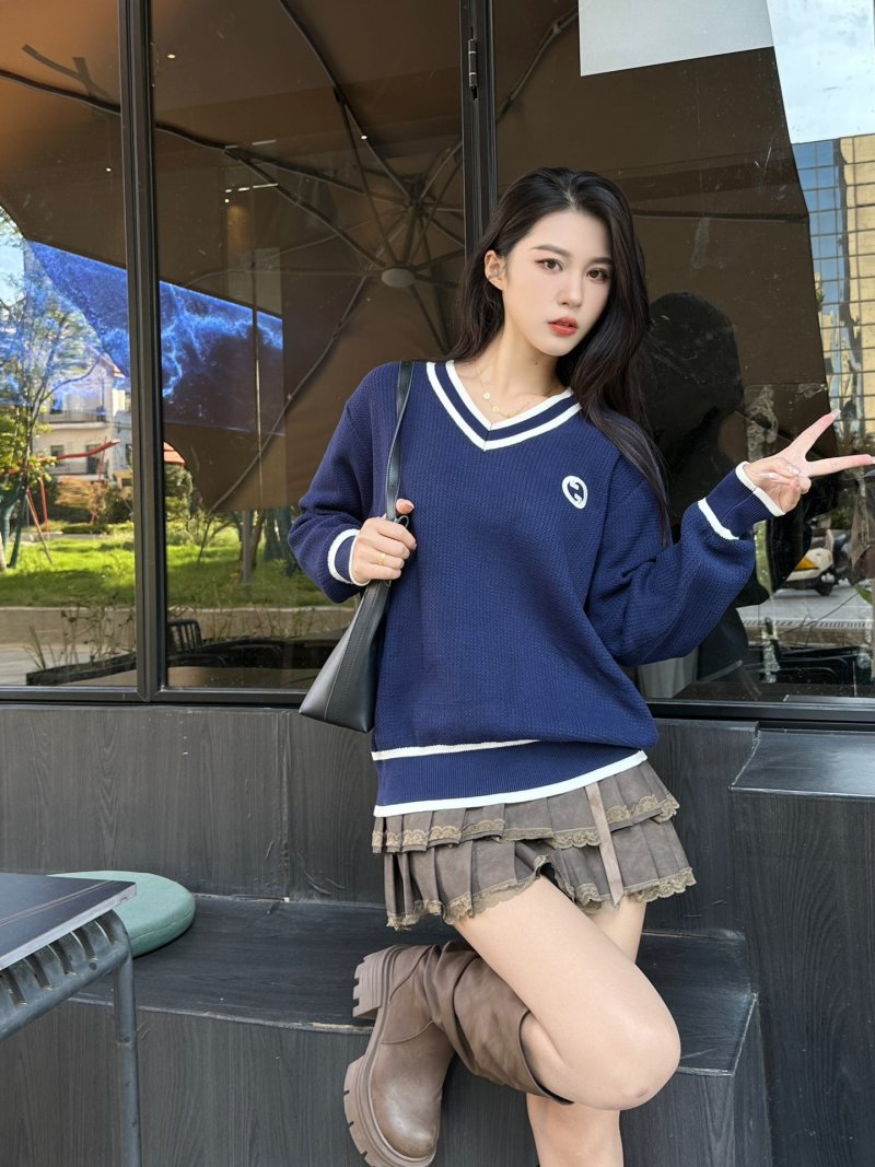 Navy V-Neck Varsity Stripe Ribbed Sweater view