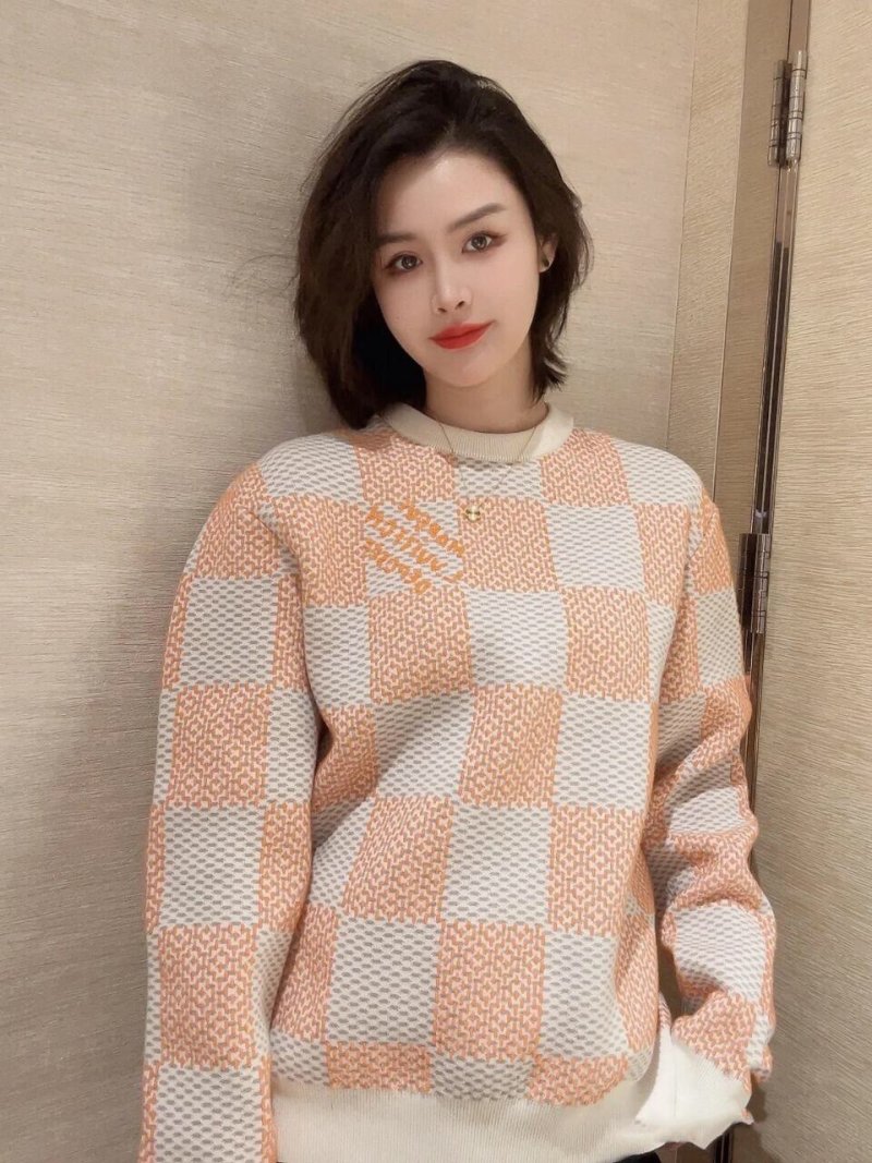 Louis Vuitton Damier Jacquard Crew Neck Sweater Cream Orange view