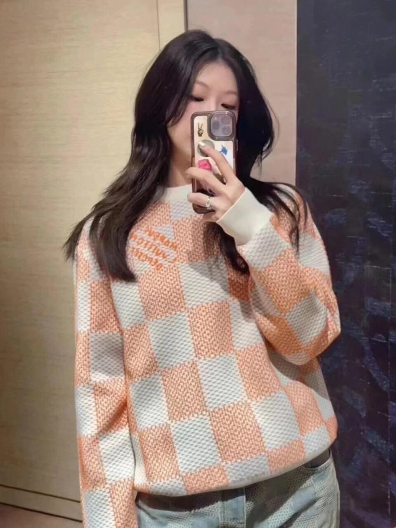 Louis Vuitton Damier Jacquard Crew Neck Sweater Cream Orange view