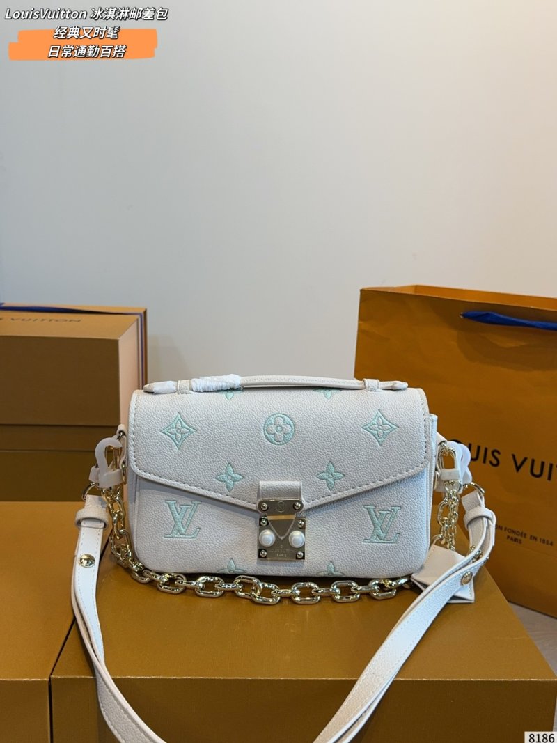 Louis Vuitton Métis Monogram Shoulder Bag White view
