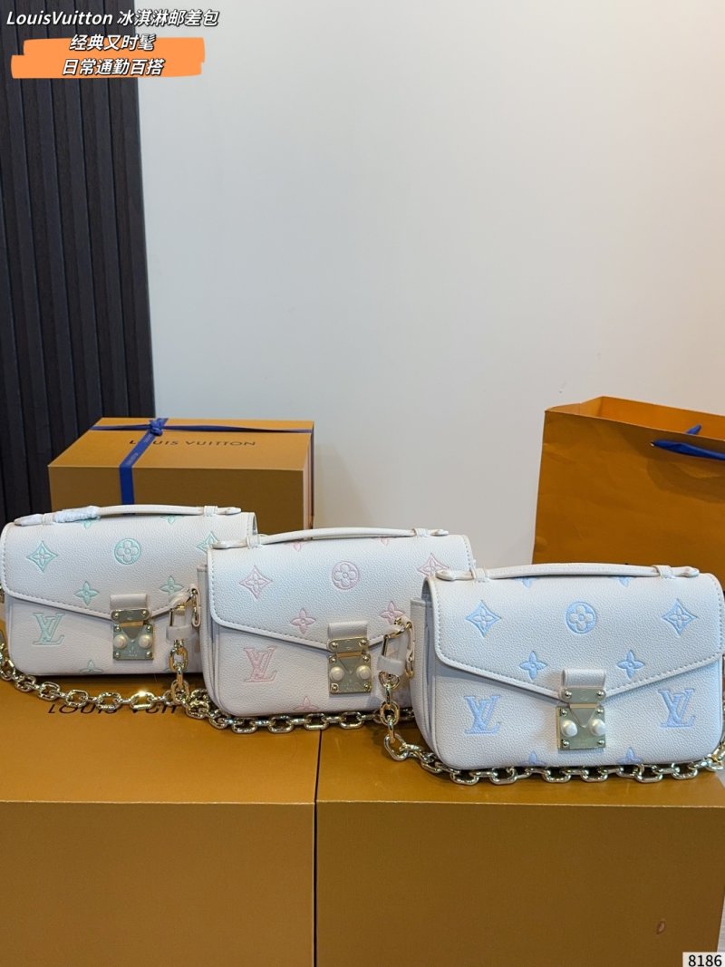 Louis Vuitton Métis Monogram Shoulder Bag White view