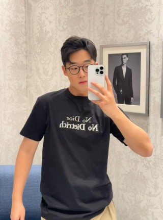 Dior Black 'No Dior No Dietrich' Graphic T-Shirt view 4