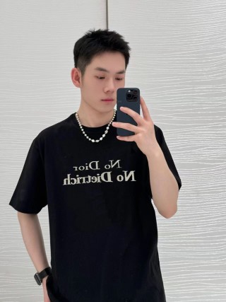 Dior Black 'No Dior No Dietrich' Graphic T-Shirt view 7