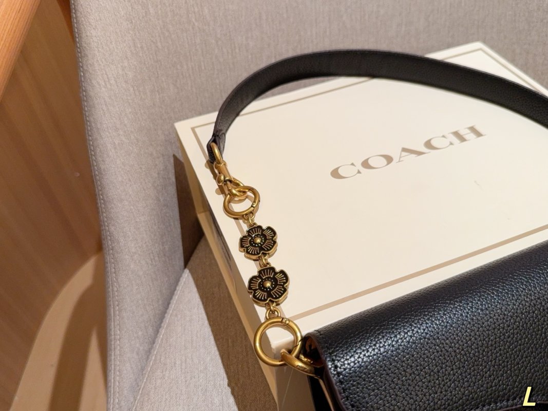 Coach Tabby Black Leather Shoulder Bag view