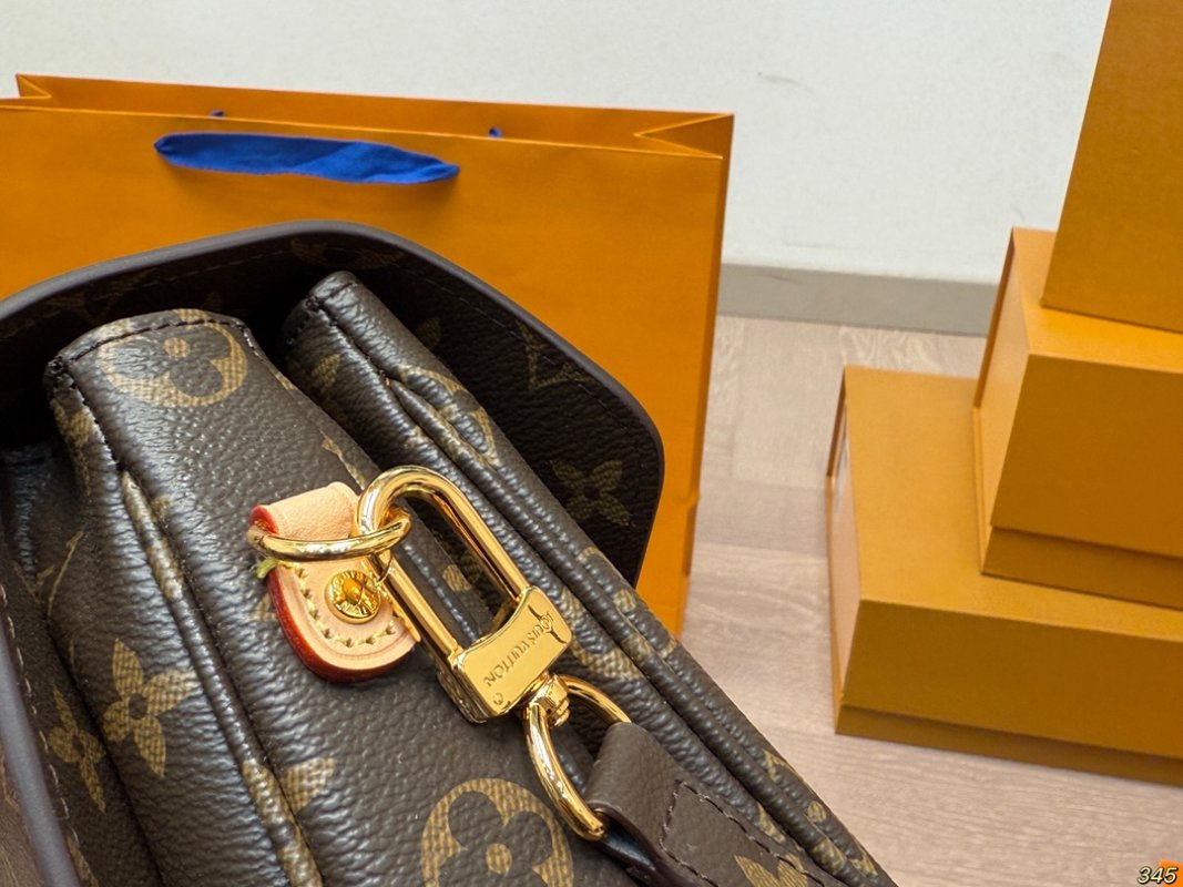 Louis Vuitton Monogram Messenger Bag - Brown view