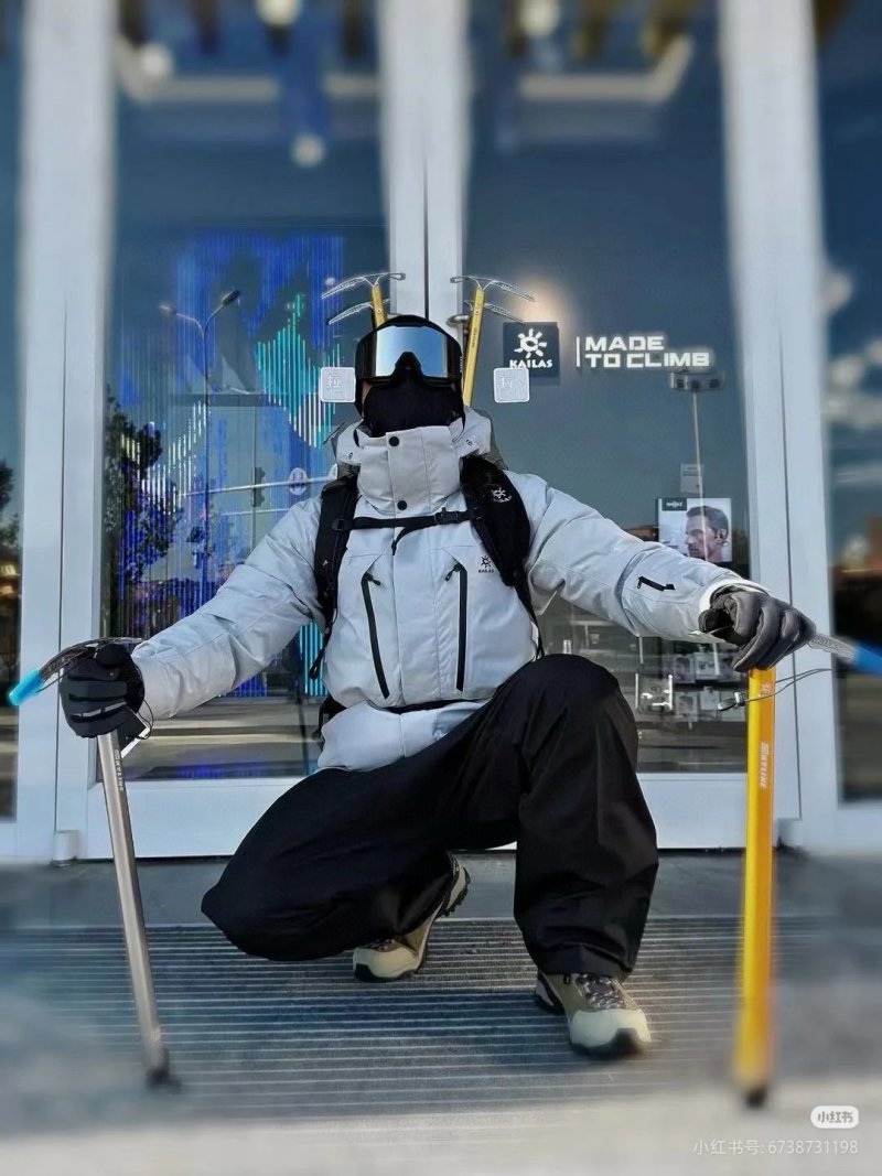 Essentials White & Black Color-Block Down Jacket