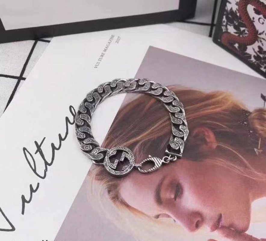 Gucci GG Marmont Engraved Chain Bracelet Silver