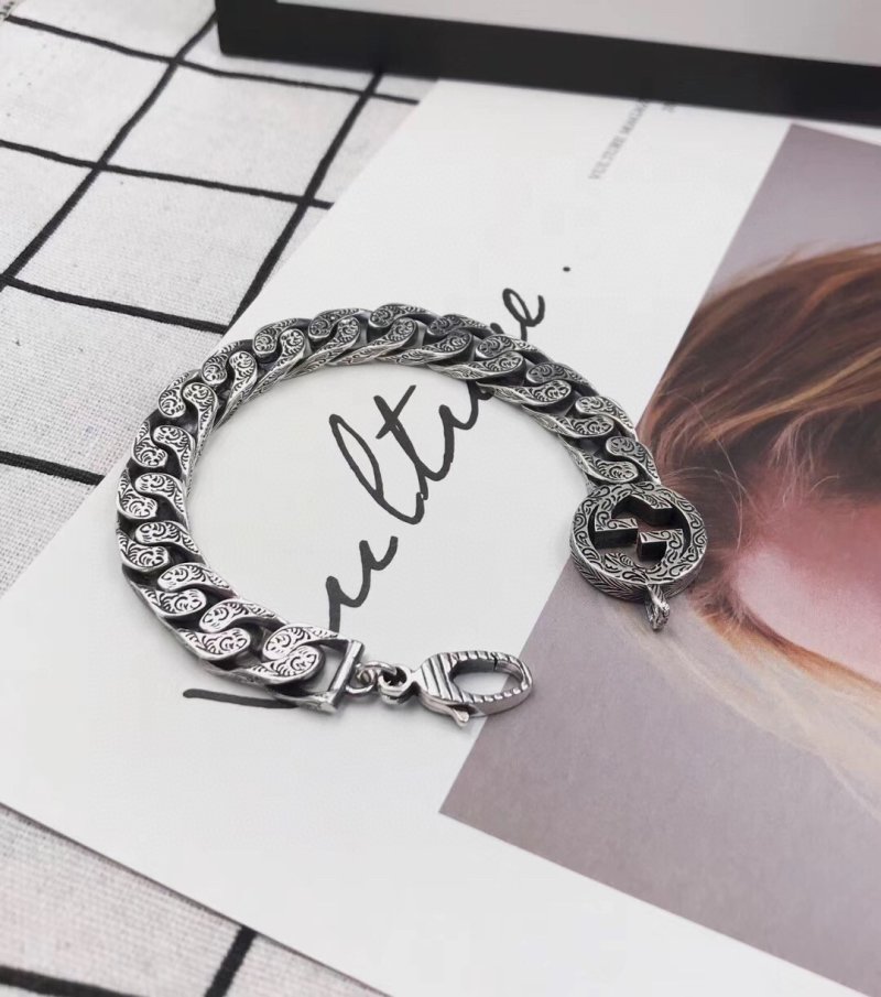 Gucci GG Marmont Engraved Chain Bracelet Silver view