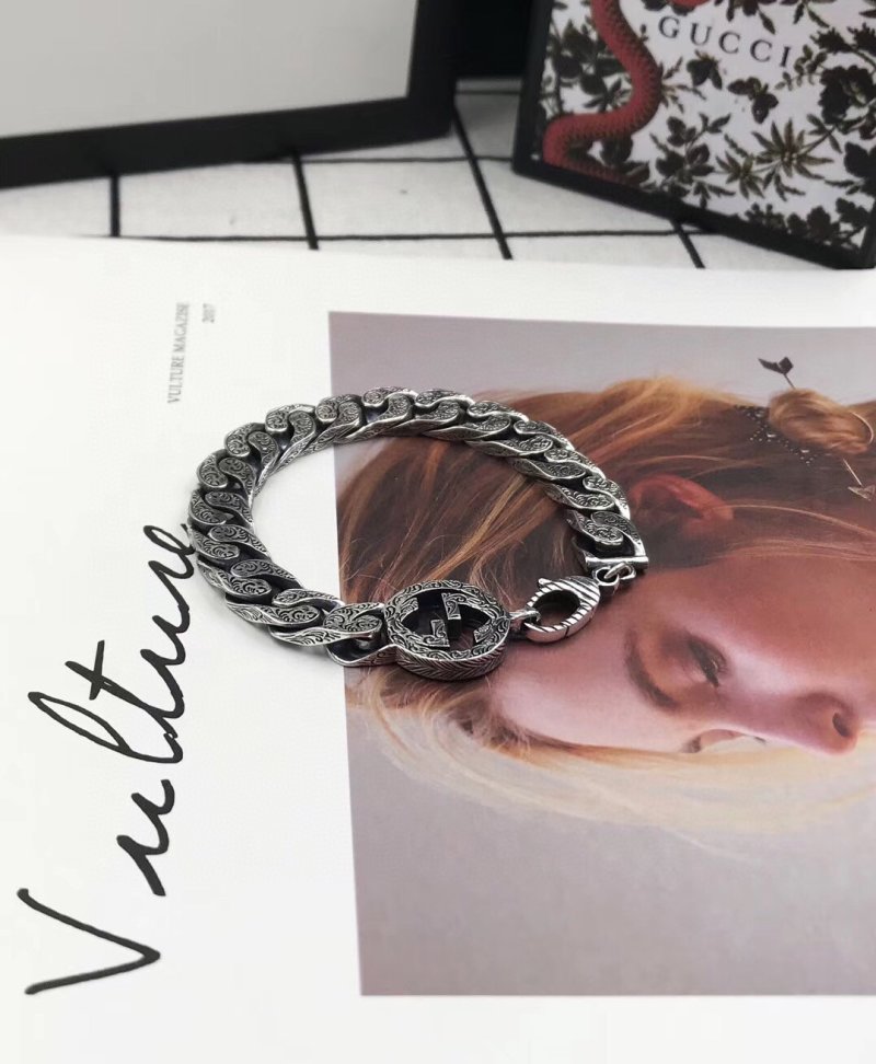 Gucci GG Marmont Engraved Chain Bracelet Silver view