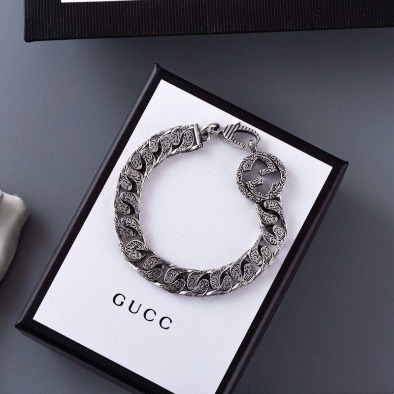 Gucci GG Marmont Engraved Chain Bracelet Silver view