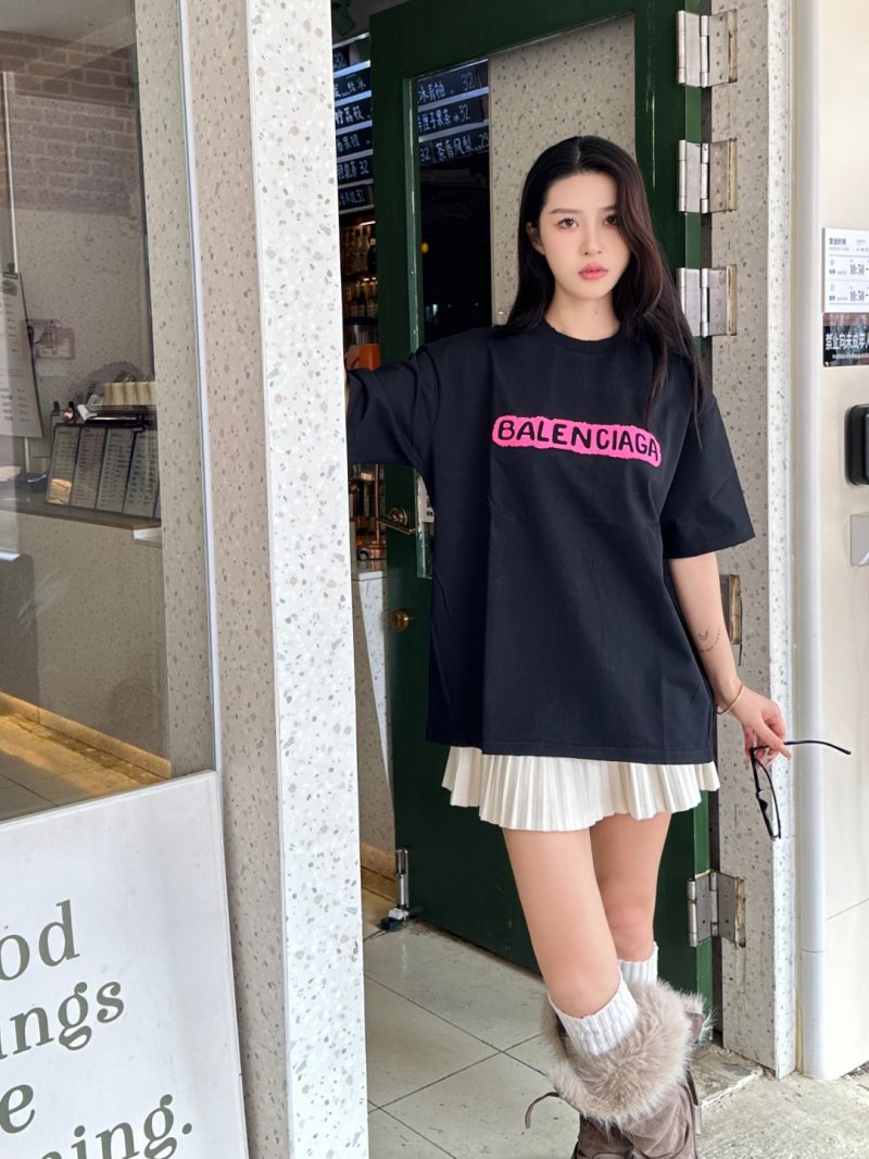 Balenciaga Logo Black T-Shirt Pink Print view