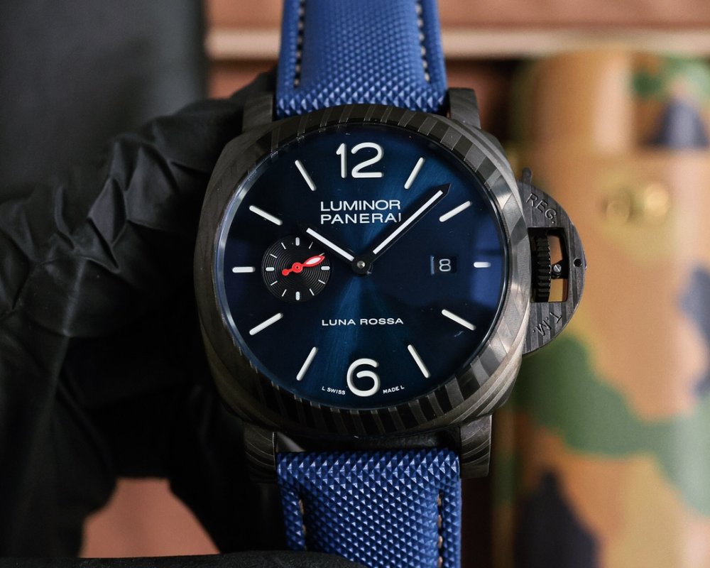 Panerai Luminor Luna Rossa 44mm Automatic Watch Blue Dial view