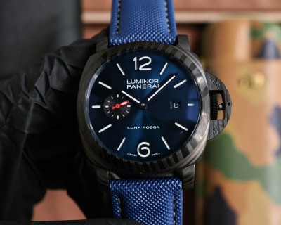Panerai Luminor Luna Rossa 44mm Automatic Watch Blue Dial view 9
