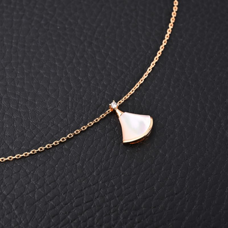 Bulgari Fan-Shaped Pendant Gold Necklace view