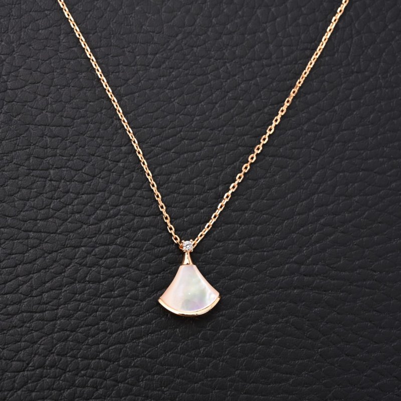Bulgari Fan-Shaped Pendant Gold Necklace view