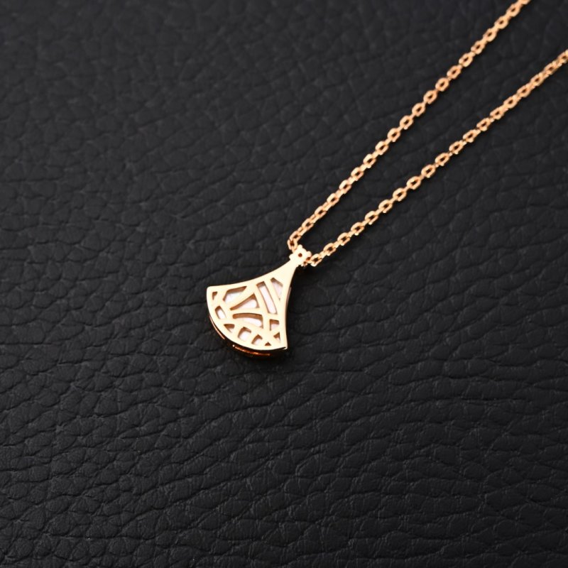 Bulgari Fan-Shaped Pendant Gold Necklace view