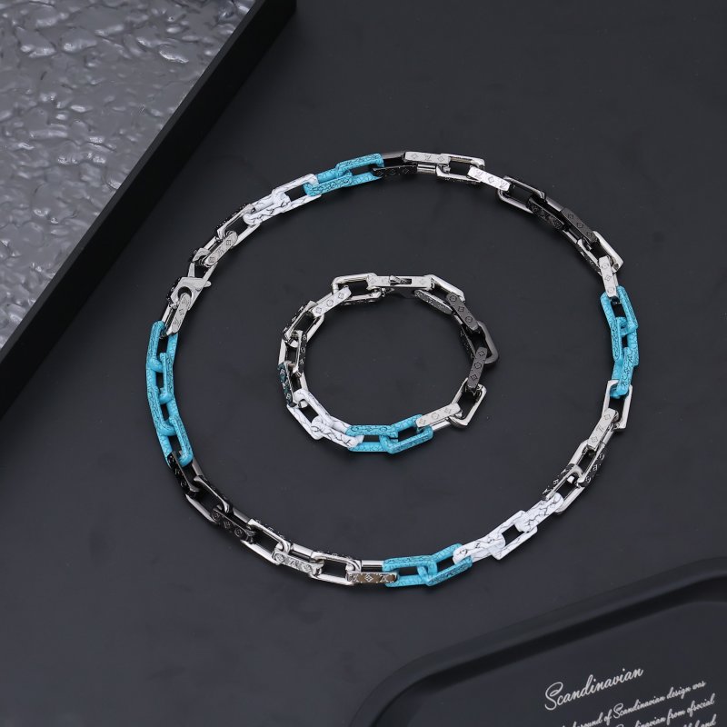 Louis Vuitton Monogram Chain Bracelet Silver view