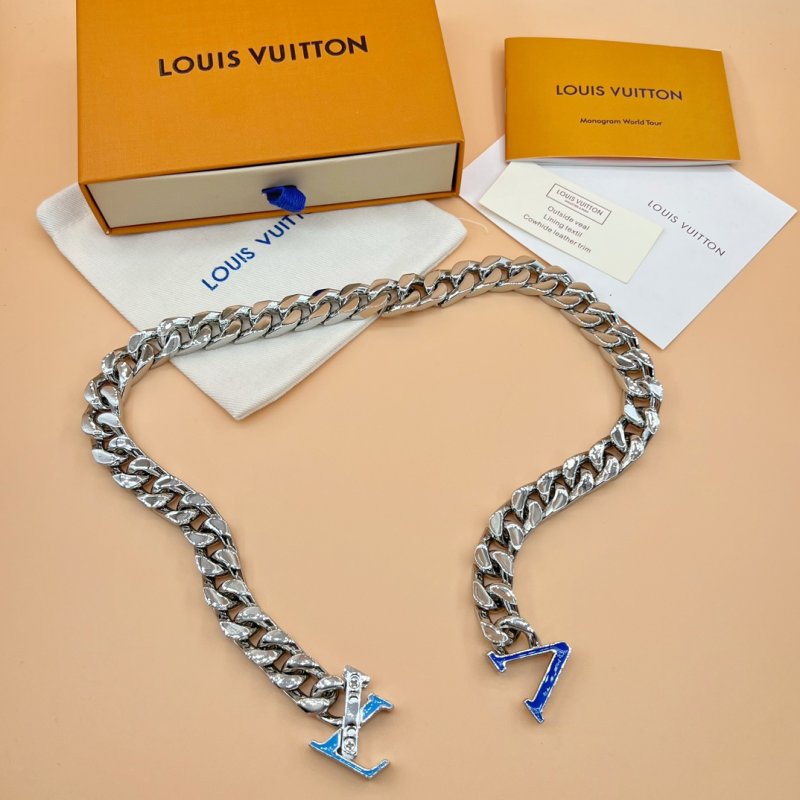 Louis Vuitton LV Cuban Chain Necklace Silver Blue view