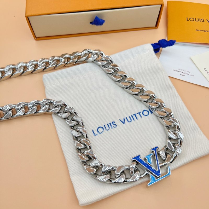 Louis Vuitton LV Cuban Chain Necklace Silver Blue view