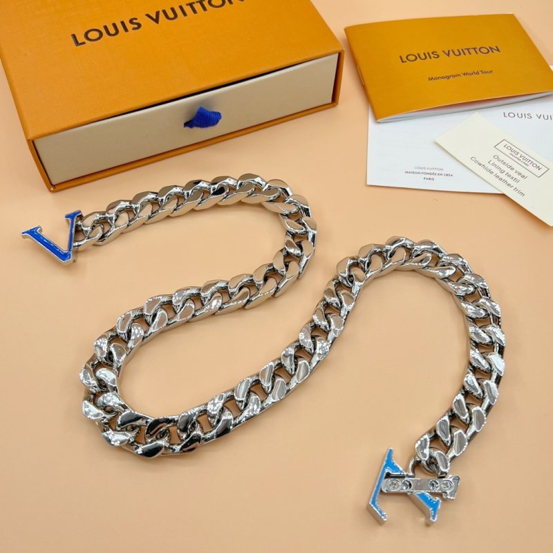 Louis Vuitton LV Cuban Chain Necklace Silver Blue view