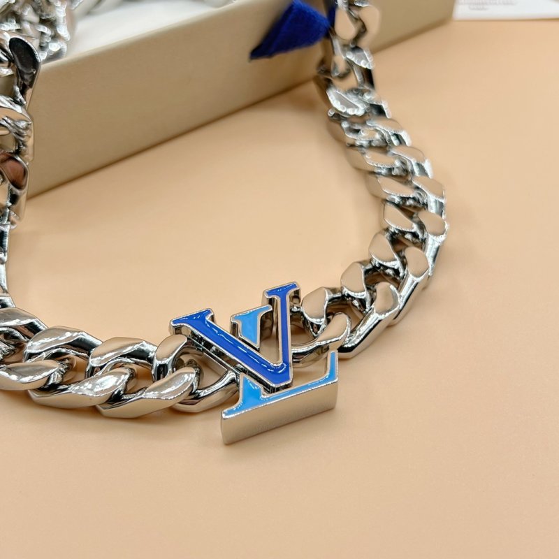 Louis Vuitton LV Cuban Chain Necklace Silver Blue view