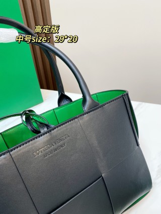 Bottega Veneta Intrecciato Woven Tote Bag Black view 4
