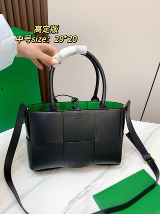 Bottega Veneta Intrecciato Woven Tote Bag Black view 5